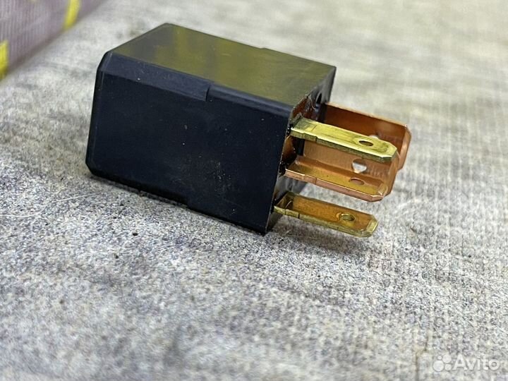 Реле MR515994 Mitsubishi Lancer X Лансер 10