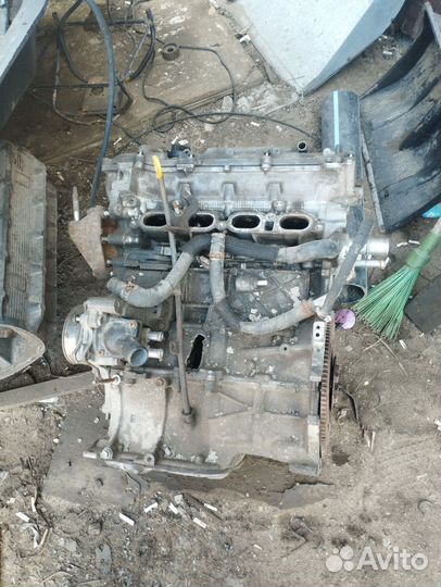 Двигатель 1ZR на запчасти