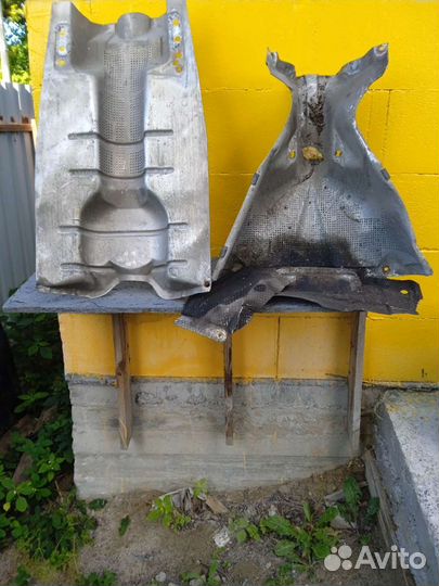 Бмв е39 термоэкран на днище