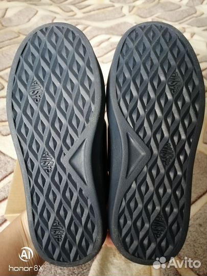 Кроссовки кеды