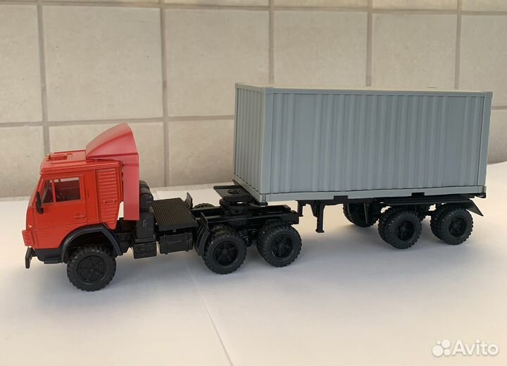 Камаз 54112 контейнеровоз Элекон 1/43