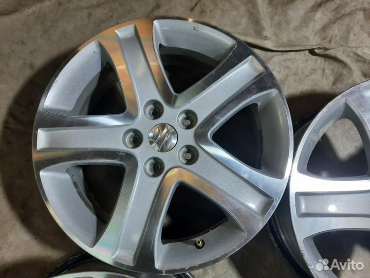 Литые диски Suzuki R17 5*114.3 оригинал
