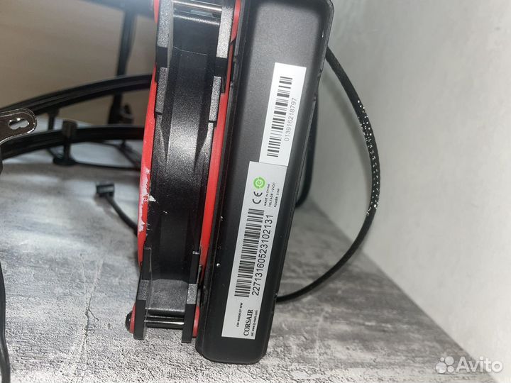 Водяное охлаждение corsair h115i