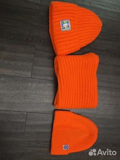 Комплект 2 шапки и хамут