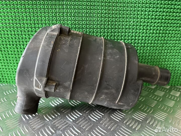 Корпус воздушного фильтра Renault Megane 1 1.6 8V