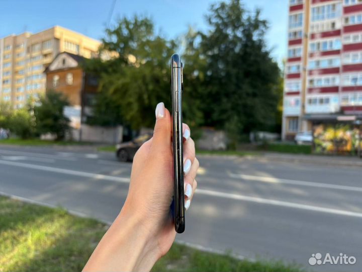 iPhone Xs, 256 ГБ