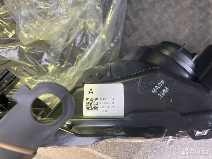 Фары оригинальные Mazda 3