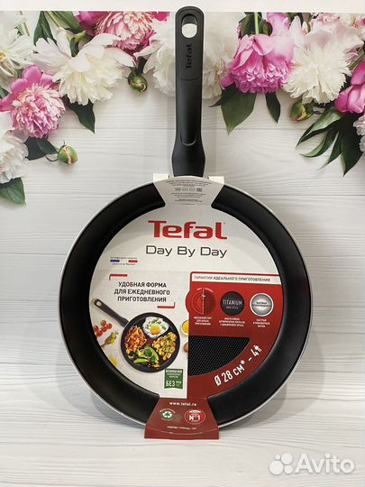 Сковорода Tefal 28 см новая