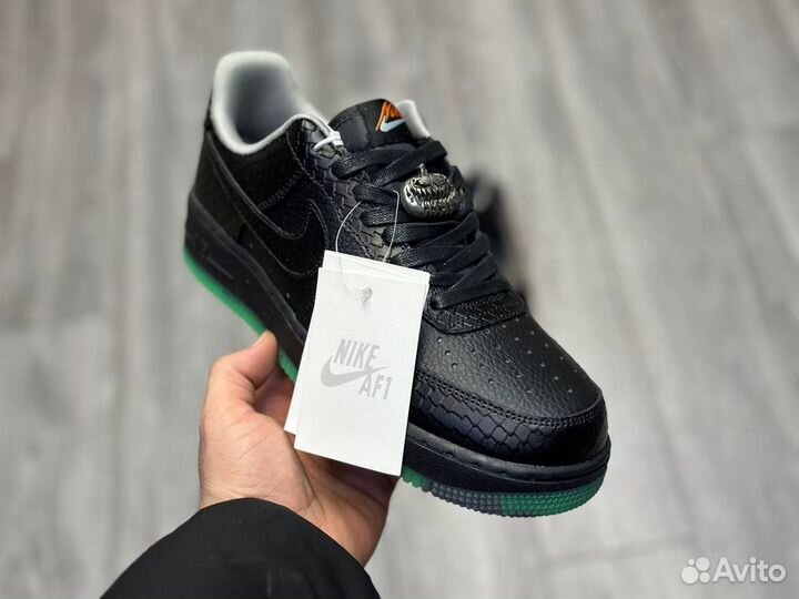 Кроссовки Nike Air Force 1