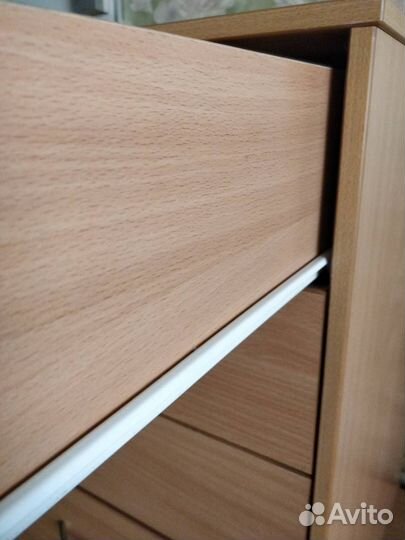 Комод с выдвижными ящиками