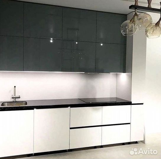 Кухонный гарнитур в стиле модерн