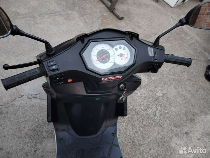 Продам скутер RC50QT-15K Stells