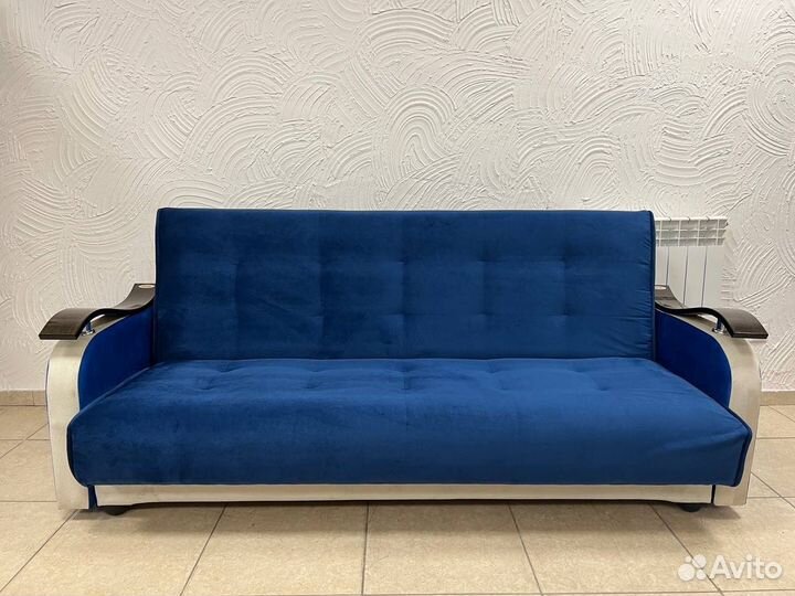 Диван