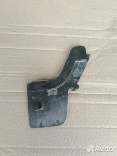 Брызговик задний левый Volkswagen Passat Cc 1.8