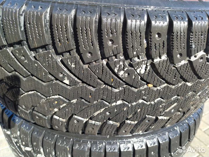 Pirelli Formula Ice 215/55 R16 97T