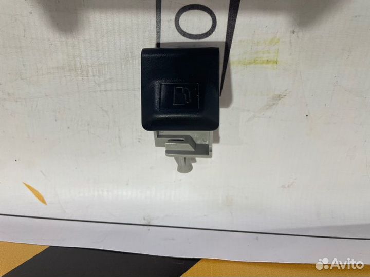 Ручка открывание лючка бензобака Toyota Land