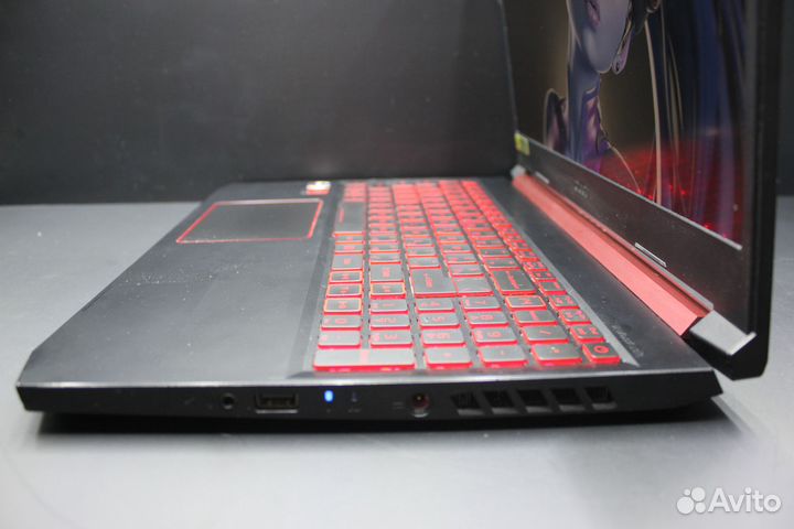 Игровой ноутбук Acer Nitro AN515-43-R09C