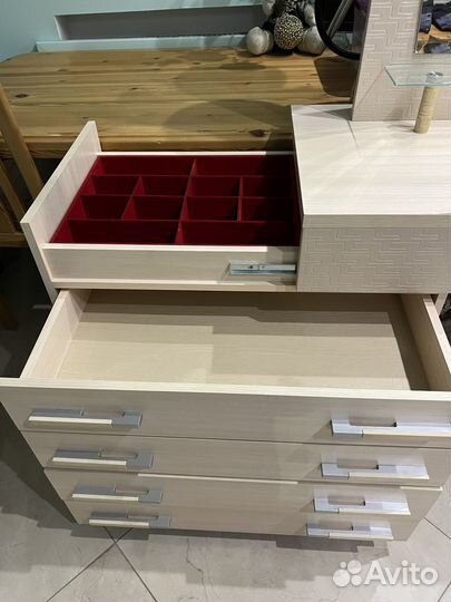 Петра-М комод с тумбами (туалетный столик)