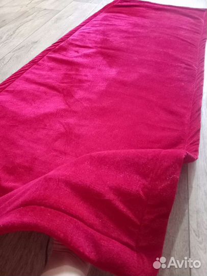 Красная ковровая дорожка