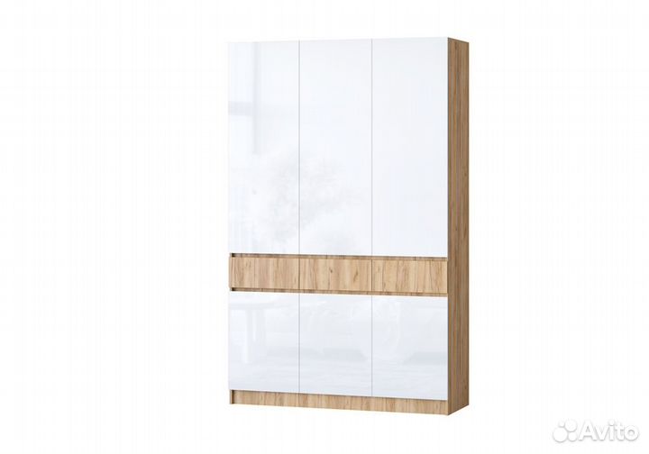 Шкаф 3-х створчатый 