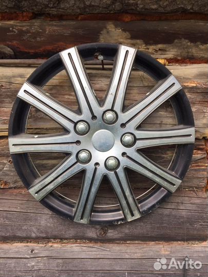 Колпак на колесо