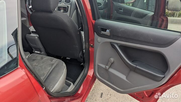 Ford Focus 1.6 МТ, 2008, 259 804 км
