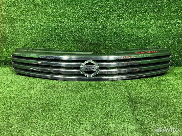 Решетка радиатора передняя Infiniti Nissan G35