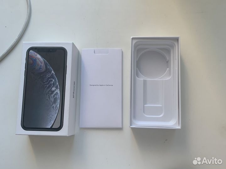 Коробка от iPhone xr черный