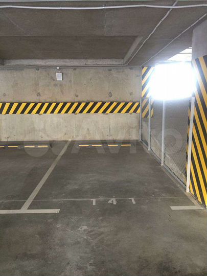 Машиноместо, 13 м²