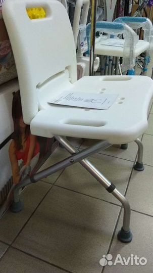 Стул, доска для ванной