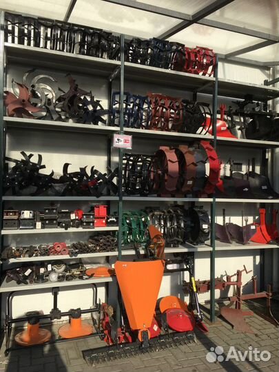 Мотоблок Forza 13 л.с. широкие колеса с фрезами