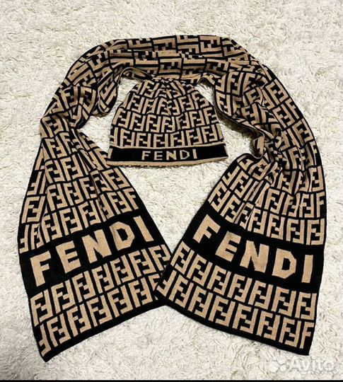 Шапка + шарф бренд Fendi