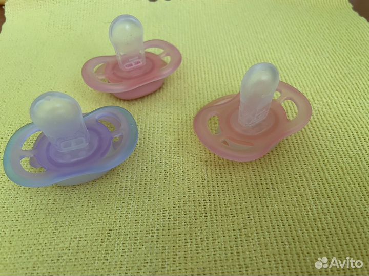 Пустышка avent новая 0-6