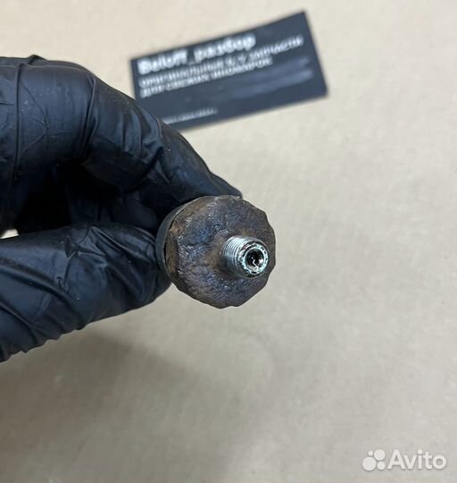 Датчик давления масла мотора 252404M40E Ниссан