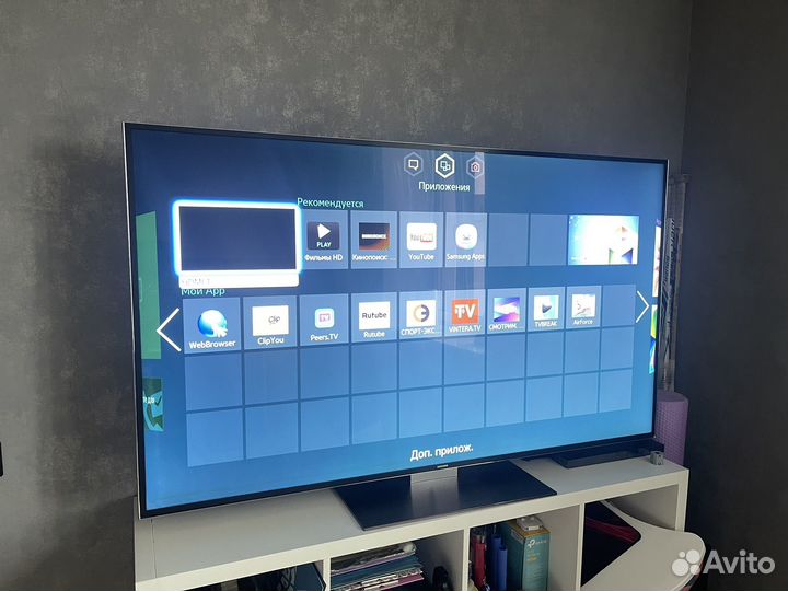 Телевизор samsung 65 SMART