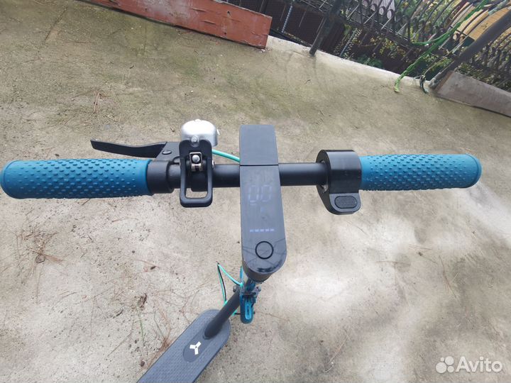 Новый электросамокат Accesstyle Tsunami 30S