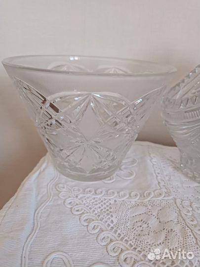 Большой хрустальный салатник с мельхиором