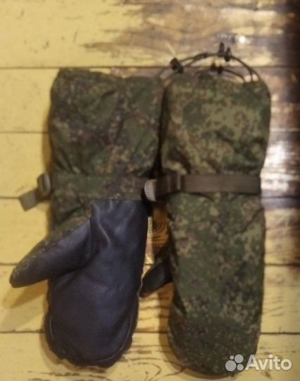 Варежки армейские