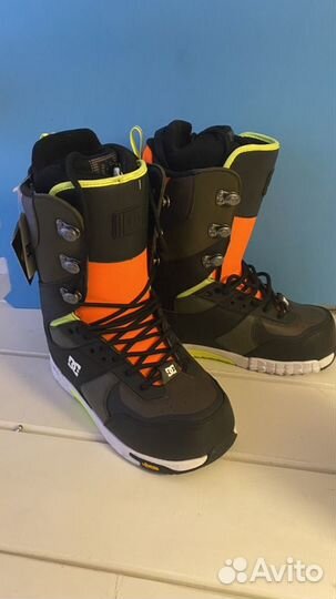 Сноубордические ботинки DC The laced boot