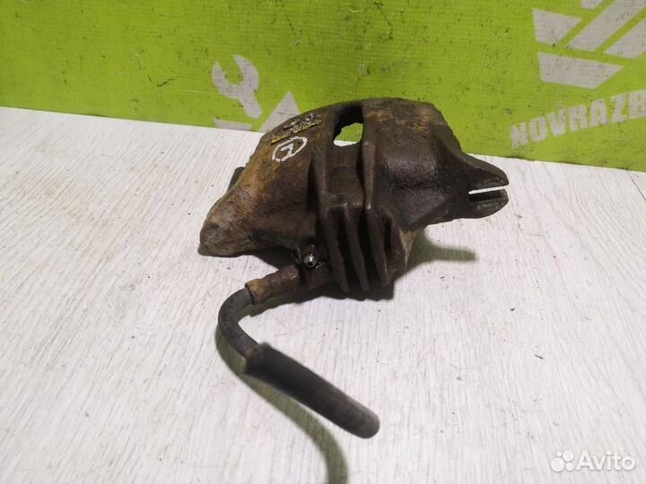 Суппорт передний левый Пежо 206