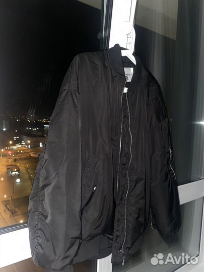 Куртка бомбер