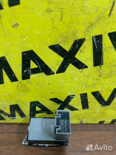 Блок кнопок левый Skoda Yeti 5L 2.0 2013