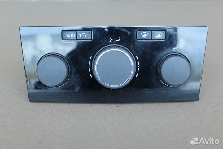 Блок управления климатом Опель Астра Н