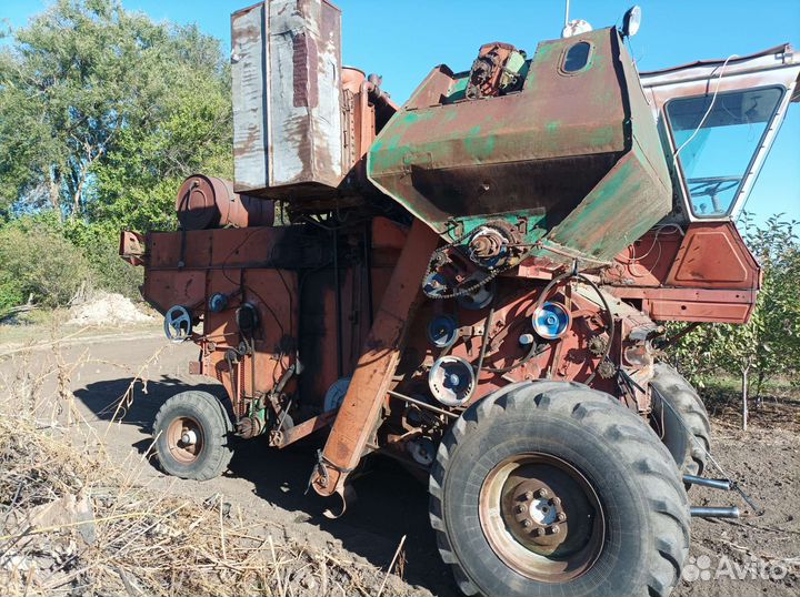 Комбайн Ростсельмаш Нива, 1989