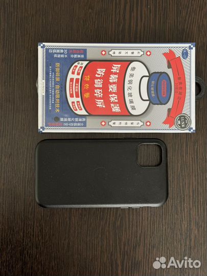 Защитное стекло и чехол iPhone 11