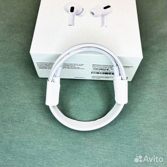AirPods Pro 2: Звук, который поднимает