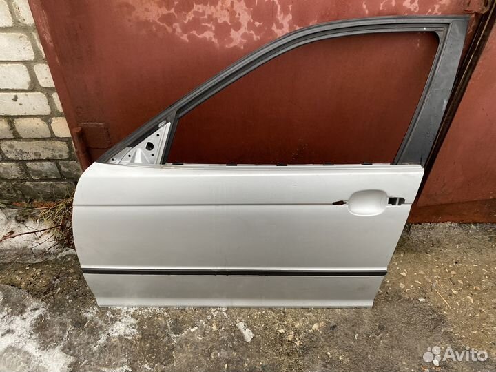 Дверь передняя левая BMW E46