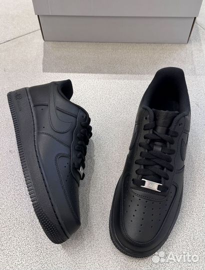 Nike air force 1 low black