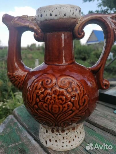 Глиняный кувшин