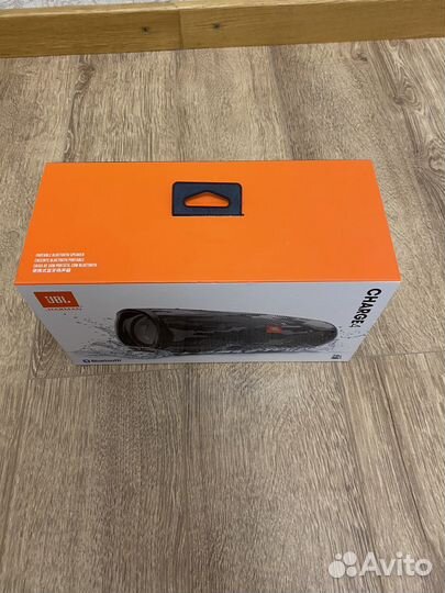 Колонка jbl charge 4